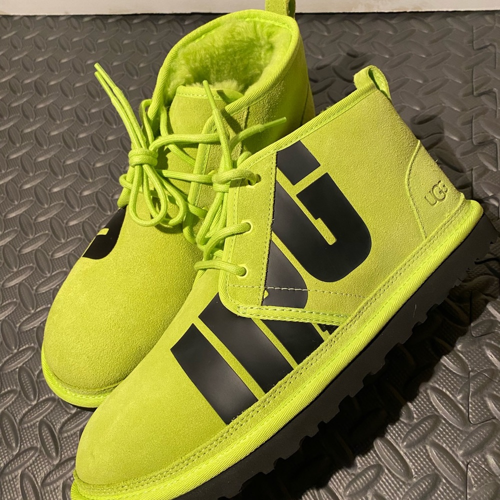UGG Austrailia Neumel Chopd Slipper Green Large Logo size 12.5 womens Boots - Picture 5 of 11